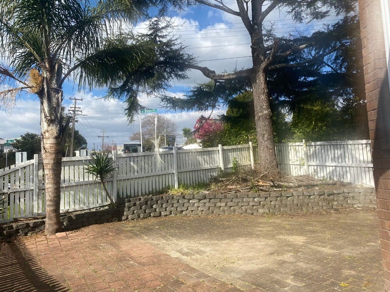 115 View Road, Sunnyvale, Auckland - Carousel 2