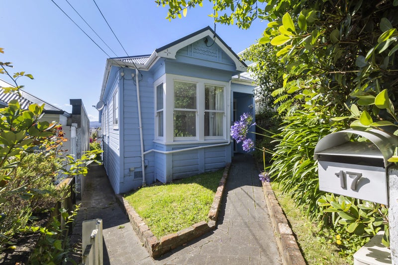17 Hinau Road, Hataitai, Wellington - Carousel 1