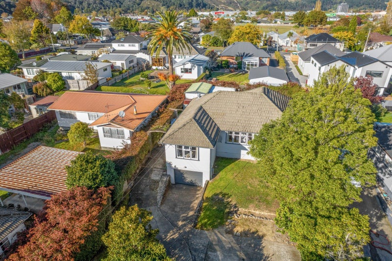 28 Hudson Avenue, Ebdentown, Upper Hutt - Carousel 1