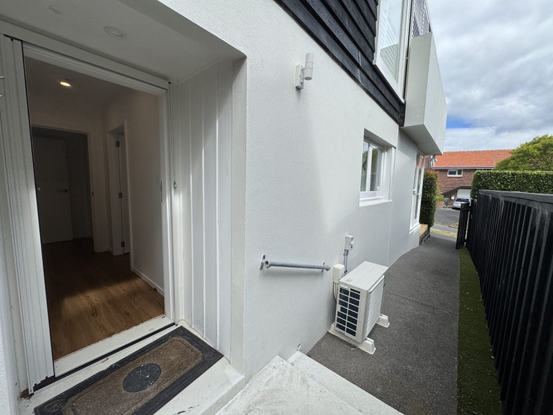 65 Coates Avenue, Orakei, Auckland - Carousel 15