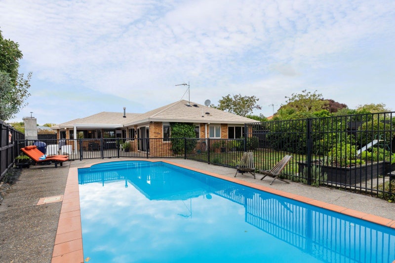 13 Spinnaker Drive, Flagstaff, Hamilton - Carousel 1