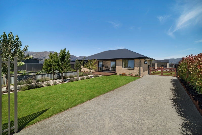 14 Teal Place, Wanaka - Carousel 2