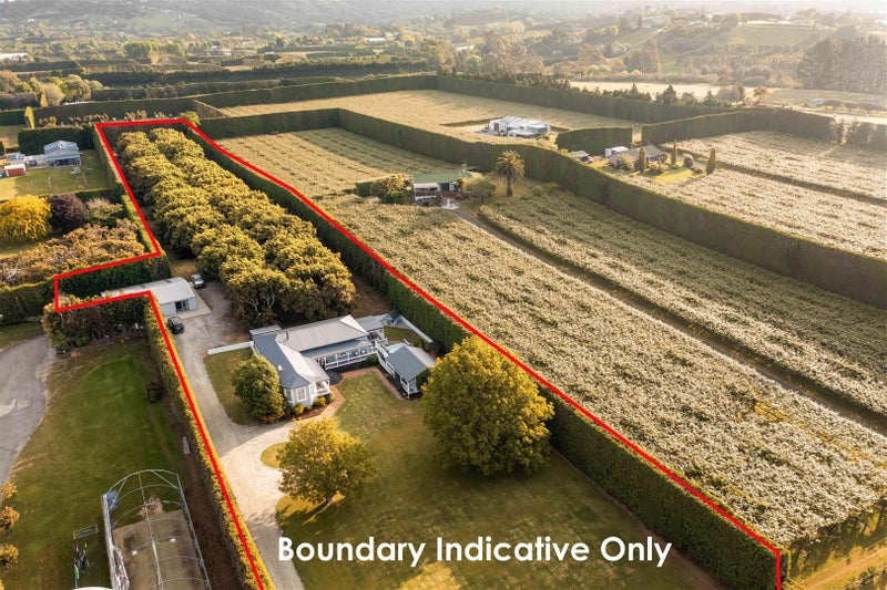 27 Paparoa Road, Tauranga - Carousel 36