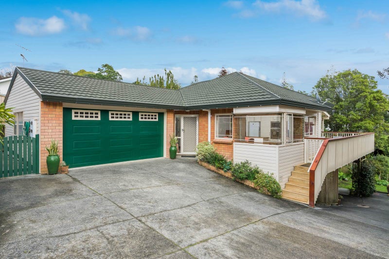 2/10 Mawson Avenue, Torbay, Auckland - Carousel 1