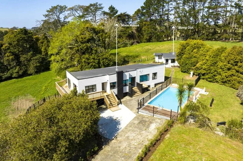 65 Annett Road, Kumeu - Carousel 2