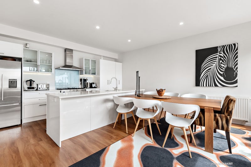 49B Waru Street, Khandallah, Wellington - Carousel 1