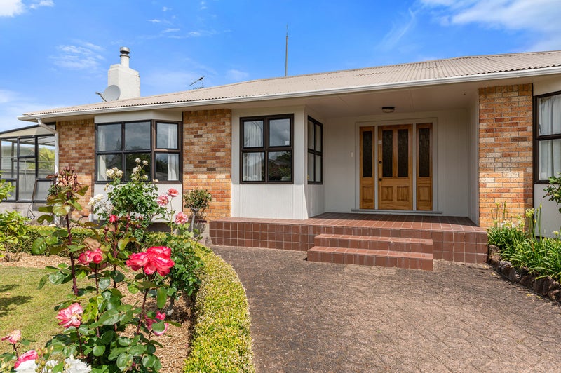 20 Clyde Street, Utuhina, Rotorua - Carousel 1