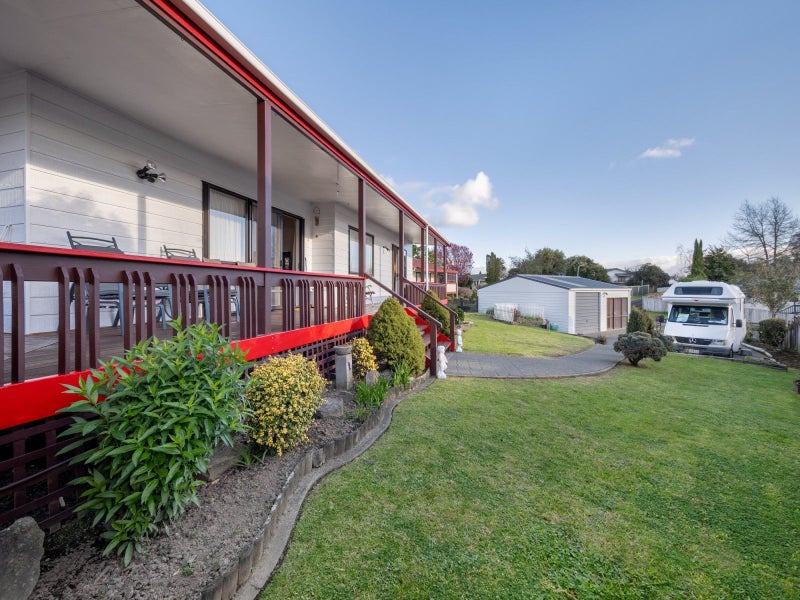 18 Tom Muir Drive, Gate Pa, Tauranga - Carousel 1