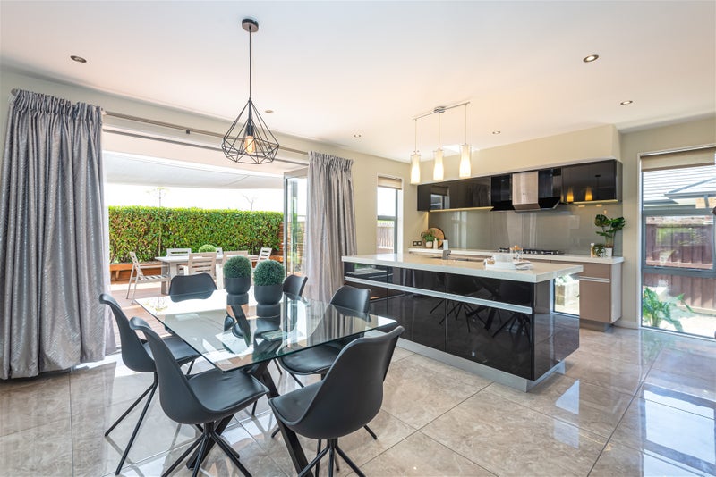 16 Mariposa Crescent, Aidanfield, Christchurch - Carousel 2