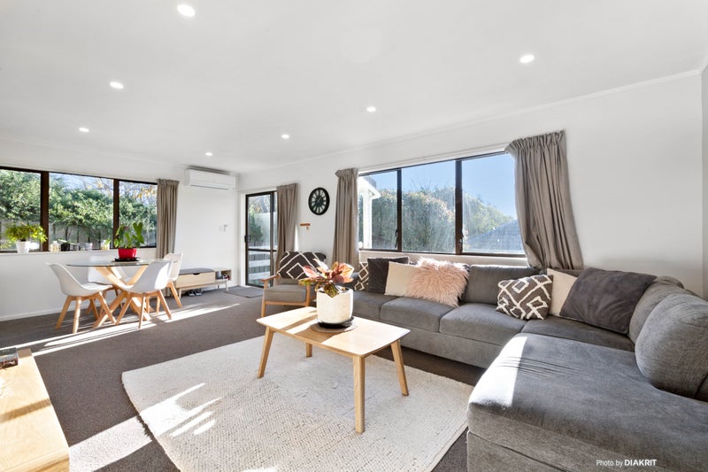 46A Horokiwi Road West, Newlands, Wellington - Carousel 2