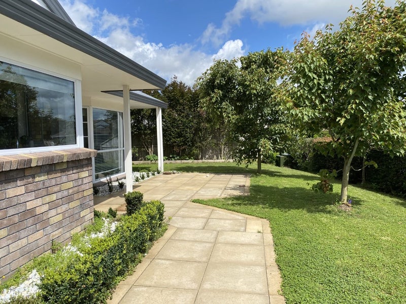 32 Harrowfield Drive, Harrowfield, Hamilton - Carousel 2