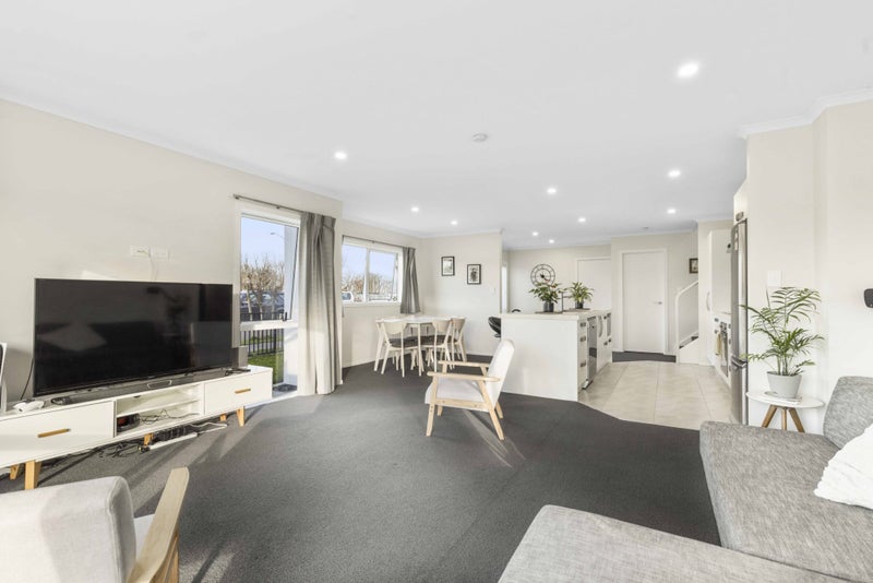 15 Anna Jean Crescent, Flagstaff, Hamilton - Carousel 17