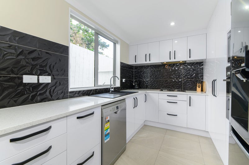 20D Kelwyn Road, Kelston, Auckland - Carousel 2