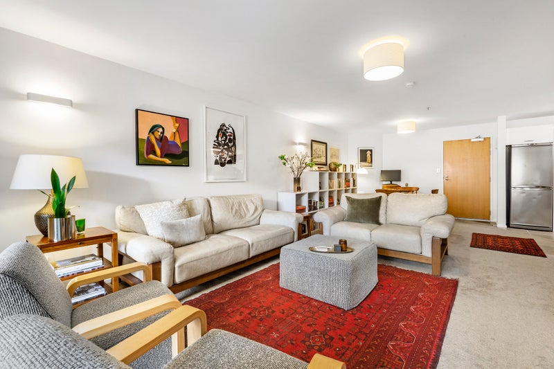 2/6 Elizabeth Street, Mount Victoria, Wellington - Carousel 1