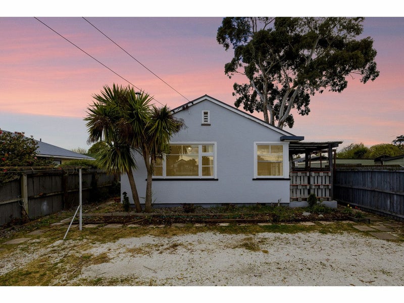 1/85 Vagues Road, Northcote, Christchurch - Carousel 1