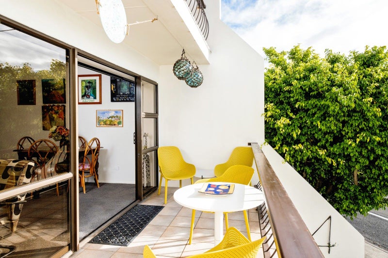 4/80 Battery RD, AHURIRI, NAPIER - Carousel 2