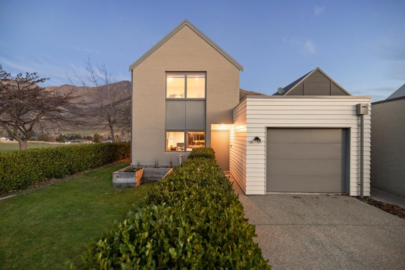 23B Onslow Road, Lake Hayes, Queenstown - Carousel 2