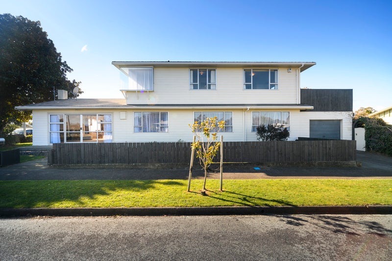 1 Hurley Place, Awapuni, Palmerston North - Carousel 2