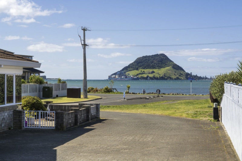 9 Finlowe Way, Otumoetai, Tauranga - Carousel 1