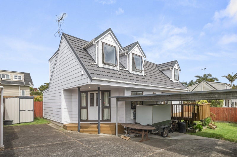 89A Fowlds Avenue, Sandringham, Auckland - Carousel 1