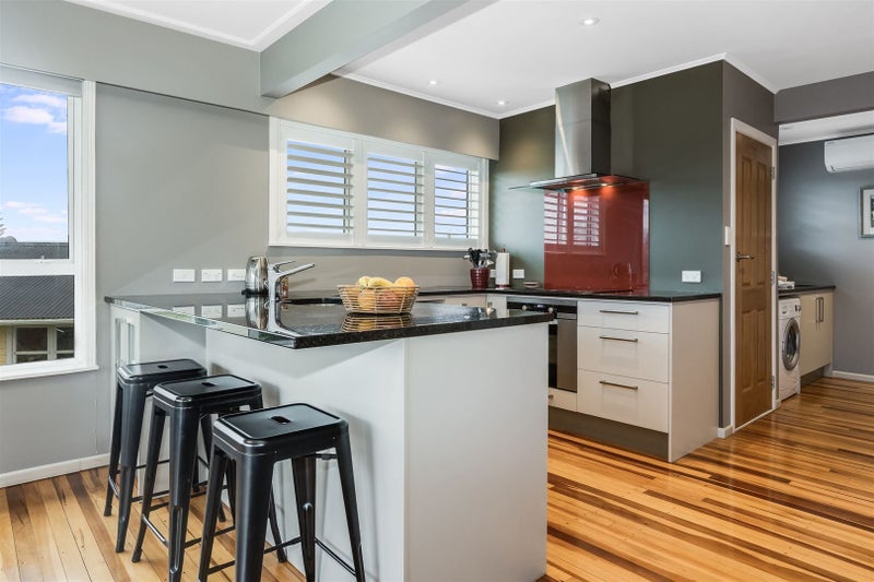 22 Ernest Street, Ranui, Porirua - Carousel 2