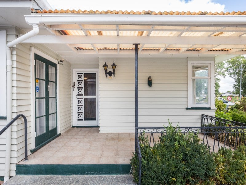 538 Pioneer Highway, Highbury, Palmerston North - Carousel 2