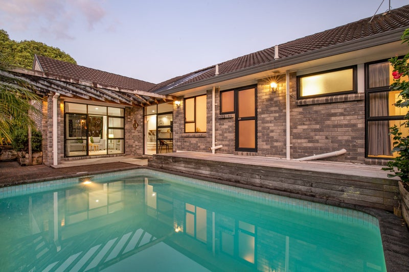 168 Walter Strevens Drive, Conifer Grove, Takanini - Carousel 2