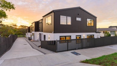 205 Whitney Street, Blockhouse Bay, Auckland - Carousel 1