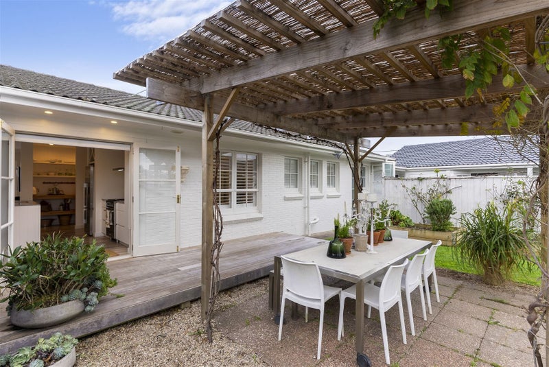 1/9 Stanley Avenue, Milford, Auckland - Carousel 2