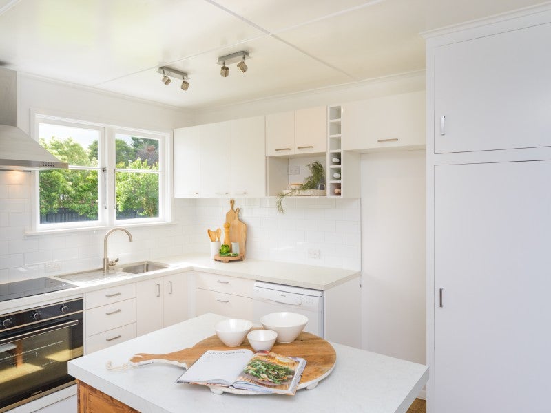 52 Nottingham Avenue, Awapuni, Palmerston North - Carousel 2
