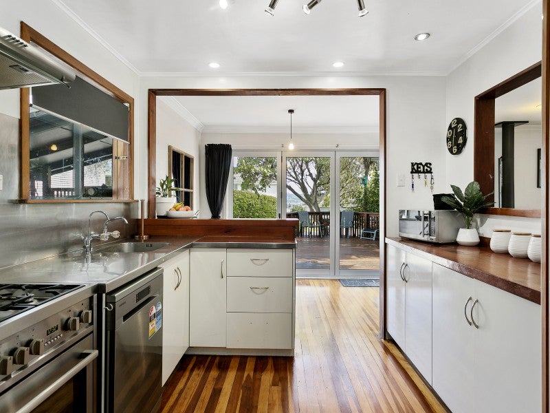 2/44 Hinekura Avenue, Taupō - Carousel 2