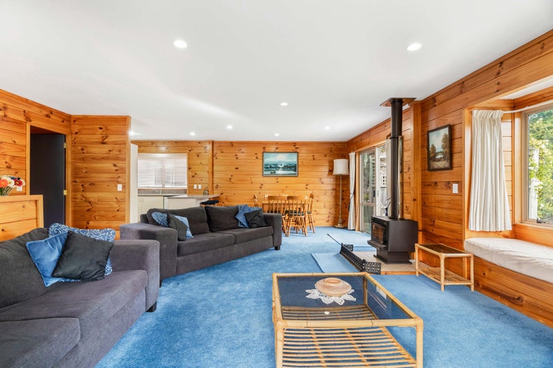 107 The Drive, Whangamatā - Carousel 1