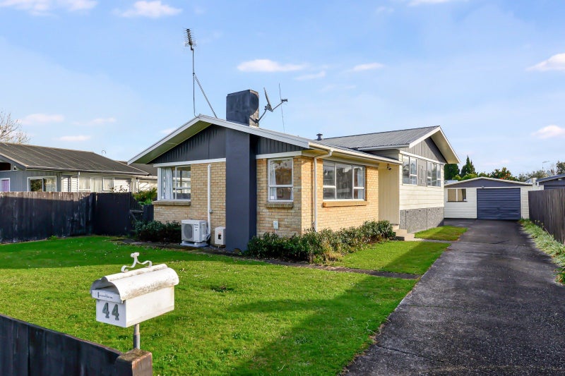 44 Dalton Crescent, Dinsdale, Hamilton - Carousel 1