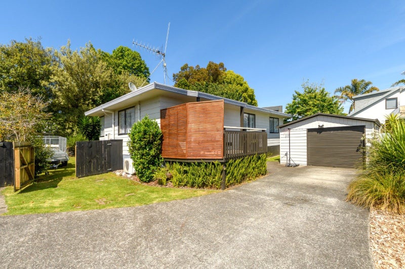 57 Welcome Bay Road, Welcome Bay, Tauranga - Carousel 1