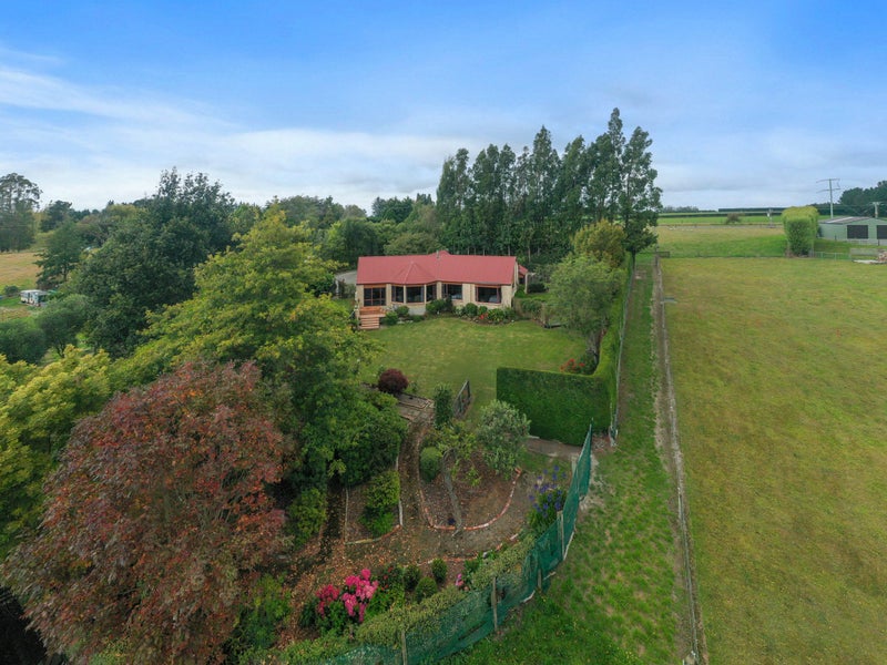 540 Fairview Road, Claremont - Carousel 26