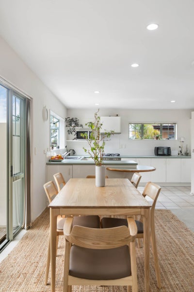 1/0 East Coast Road, Forrest Hill, Auckland - Carousel 20