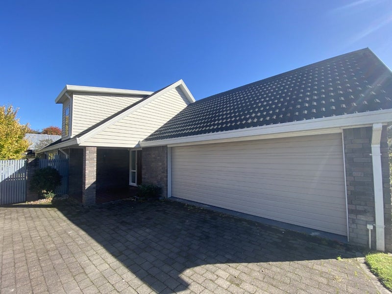 24 Brookview Court, Queenwood, Hamilton - Carousel 14