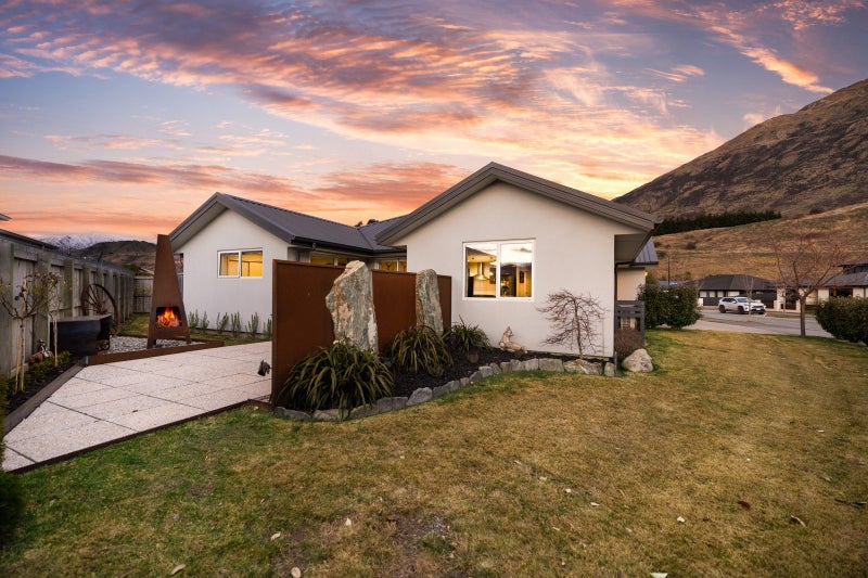 21 Risinghurst Terrace, Lower Shotover, Queenstown - Carousel 1