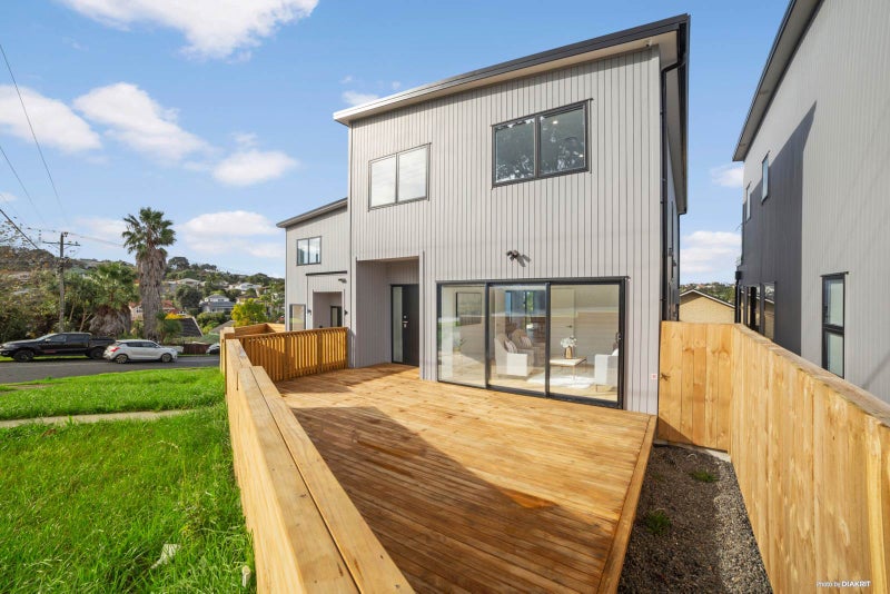 50B Lyons Avenue, Murrays Bay, Auckland - Carousel 1