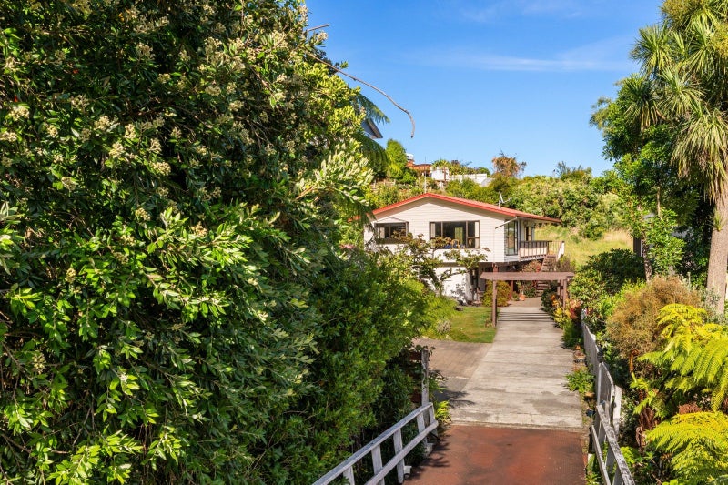 5 Amelia Crescent, Waikawa, Picton - Carousel 2