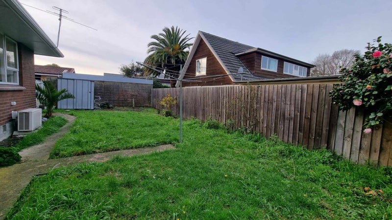 2/224 Waimairi Road, Ilam, Christchurch - Carousel 10