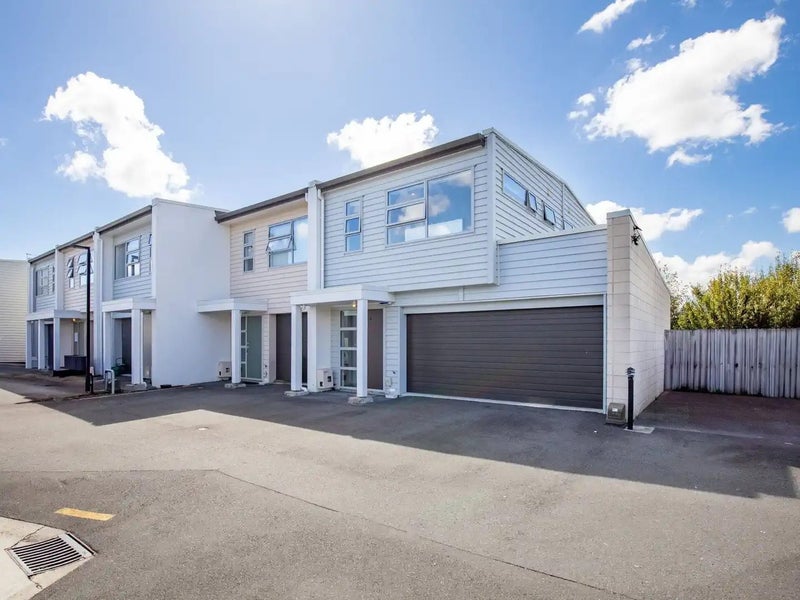 35 Portland Lane, Chartwell, Hamilton - Carousel 1