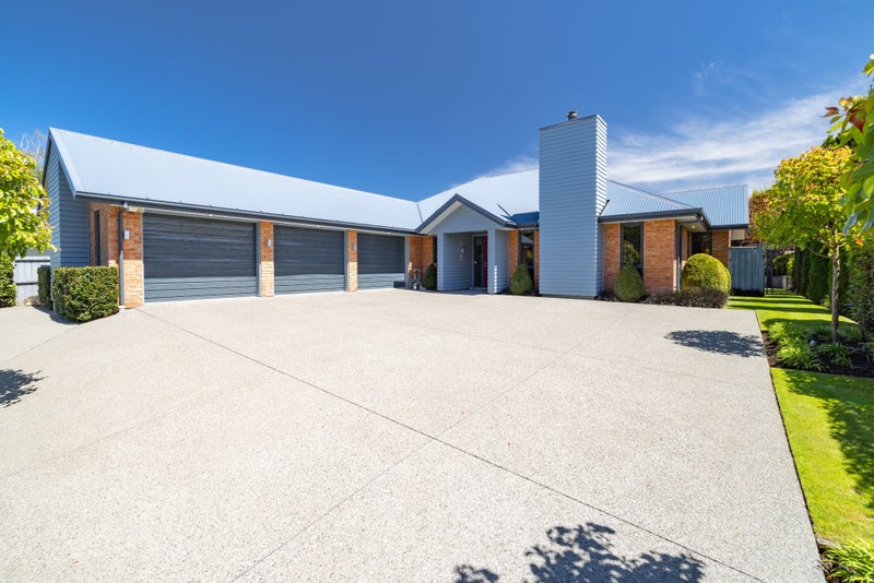30 Glen Oaks Drive, Northwood, Christchurch - Carousel 2