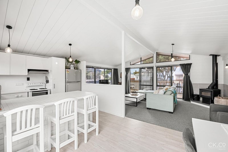 99 Gibbons Street, Ebdentown, Upper Hutt - Carousel 2