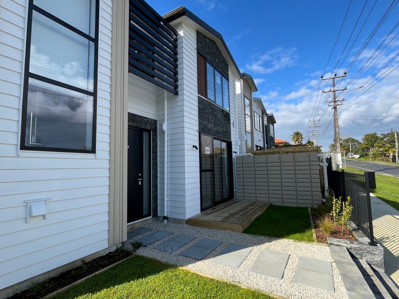 32 Hetherington Road, Ranui, Auckland - Carousel 2