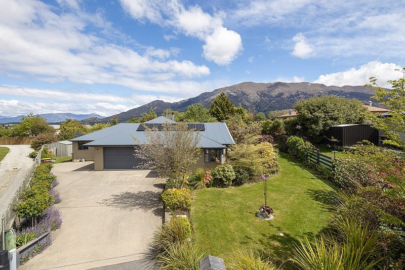 3 Mary Lane, Wanaka - Carousel 33