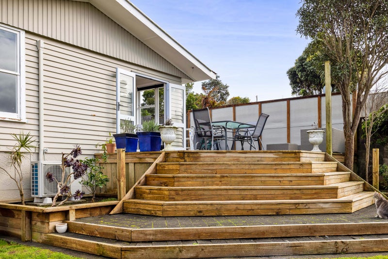 37 Clearmont Crescent, Blagdon, New Plymouth - Carousel 1