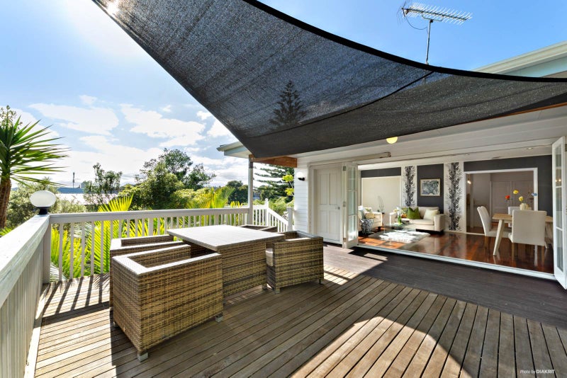 230 Beach Haven Road, Beach Haven, Auckland - Carousel 1