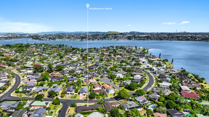 138 Bramley Drive, Farm Cove, Auckland - Carousel 9