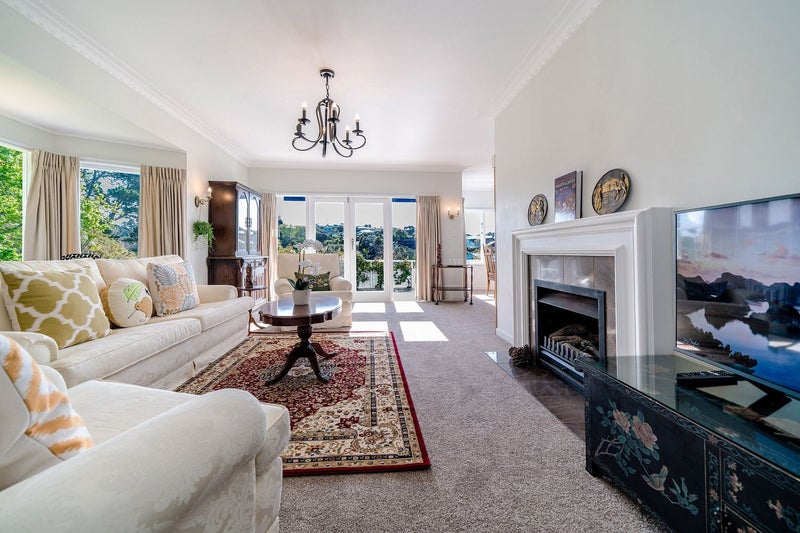 188 Beach Road, Campbells Bay, Auckland - Carousel 2